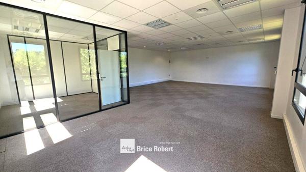 Bureaux à louer à Limonest divisibles dès 243 m² dans un secteur dynamique