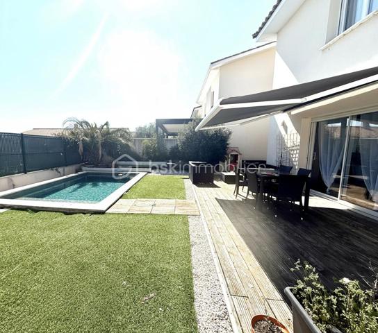 ✨ Découvrez cette superbe maison à seulement 15 minutes de Montpellier récente de 2017 ✨

Offrant près de 100 m² d’espace de vie harmonieux, cette maison est implantée sur un terrain optimisé de 269 m² avec piscine 🏡🌴

🔹 Au rez-de-chaussée :
	•	Une pièce de vie lumineuse d’environ 45 m² avec cuisine aménagée 🍽️✨
	•	Une arrière-cuisine pratique 🧺
	•	Un WC indépendant 🚽
	•	Un garage avec mezzanine facilement transformable en 4ᵉ chambre 🛏️

🔹 À l’étage :
	•	3 chambres dont une spacieuse de 15 m² avec dressing 👗
	•	Un WC indépendant 🚽
	•	Une salle de bain 🛁

🔹 À l’extérieur :
	•	Une magnifique terrasse sans vis-à-vis 🌿☀️
	•	Une piscine 5x3 au chlore pour profiter des beaux jours 🏊‍♂️

🔹 Équipements :
	•	Climatisation gainable ❄️
	•	Adoucisseur d’eau 💧
	•	Chauffe-eau thermodynamique ♻️

💛 Une maison pensée pour le bien-être, avec des espaces ouverts, lumineux et fonctionnels.

📍 Emplacement privilégié : à proximité des écoles, collège, commerces et transports 🏫🛍️🚍, à seulement 20 minutes de Montpellier.

📞 Contactez Céline Taormina au 06 35 21 91 15 pour plus d’informations ou organiser une visite ! 🔑✨

🎥video du bien => https://drive.google.com/file/d/1S-WkaIxReQuPM8lXEGX-BwDRZn1x86tJ/view?usp=drive_link
