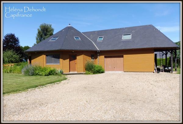 A vendre entre mer et campagne une spacieuse maison familiale.