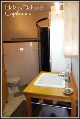 A vendre entre mer et campagne une spacieuse maison familiale.