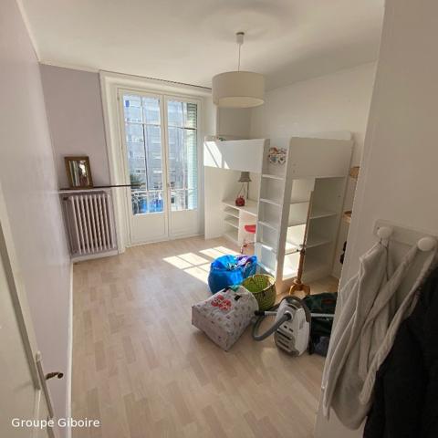 Appartement T4 à louer - 75 m² (réf : 541910)