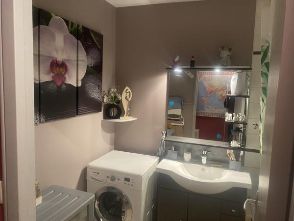 Appartement
         3 pièces
        - 69 m² Exclusivité 59 000 € *