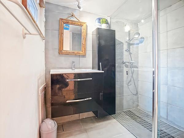 Maison à vendre à Marseille 4 pièces 82 m2+dépendance d'environ 20 m2 Secteur La Millière