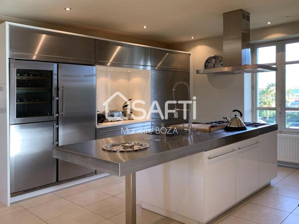 Magnifique propriété de caractère avec vue imprenable sur la Grande Sure