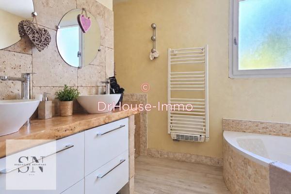 Maison à vendre 4 pièces de 165 m²