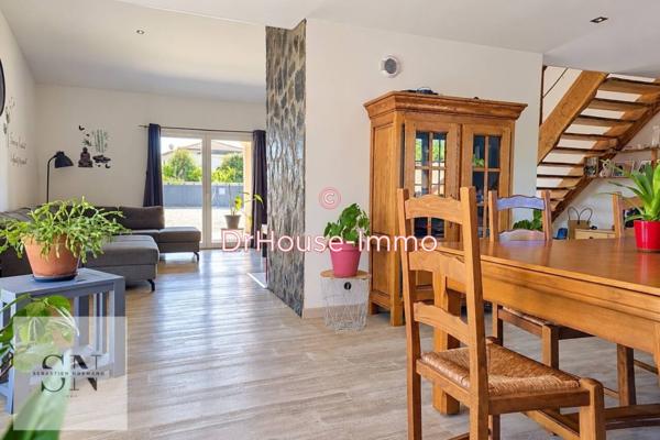 Maison à vendre 4 pièces de 165 m²