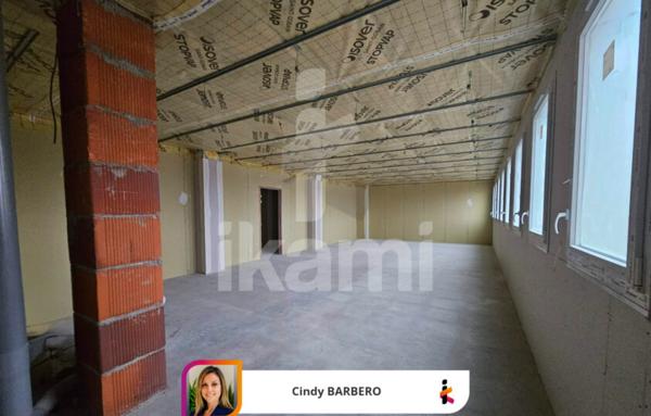Bureaux de 76 m²