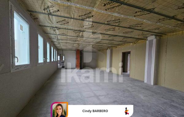 Bureaux de 76 m²