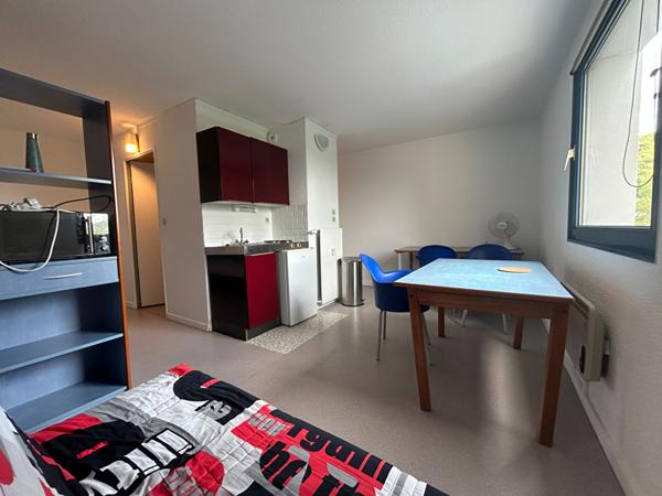 Studio meublé - Polyclinique -  25.96 m2