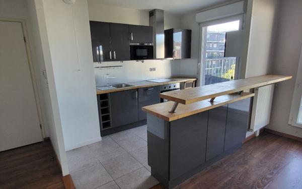 Appartement à vendre    4 pièces • 83,80 m2 Bordeaux