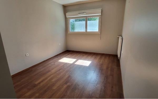Appartement à vendre    4 pièces • 83,80 m2 Bordeaux