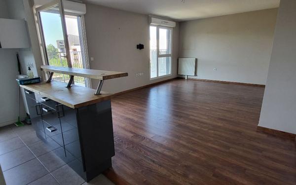 Appartement à vendre    4 pièces • 83,80 m2 Bordeaux
