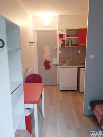 Studio 1 pièce(s) 9.8 m²