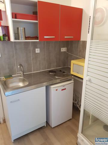 Studio 1 pièce(s) 9.8 m²
