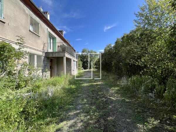 Barcelonnette : grand appartement en vente , rénovation globale