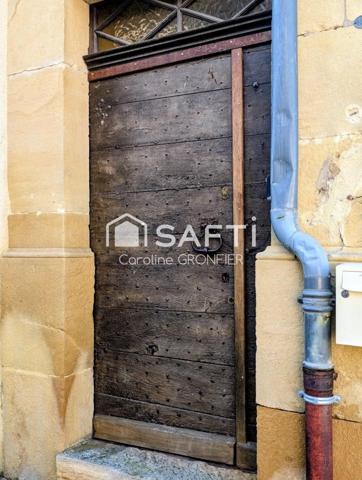 Propriété de caractère avec deux logements indépendants
