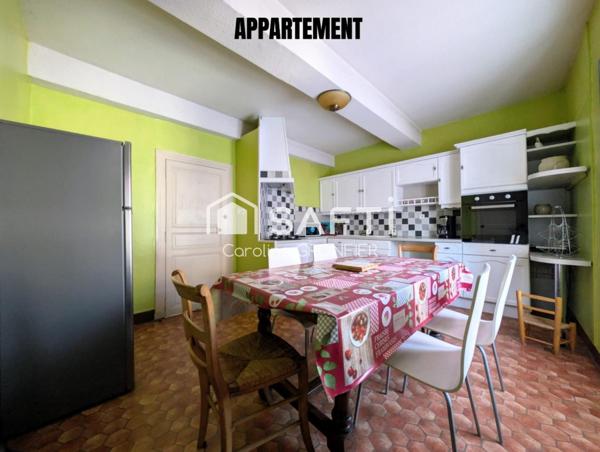 Propriété de caractère avec deux logements indépendants