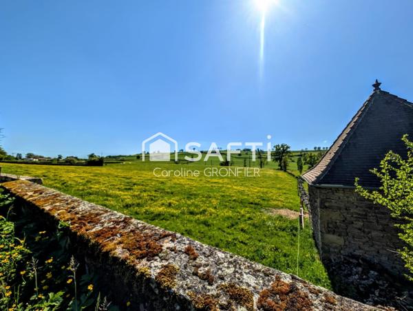 Propriété de caractère avec deux logements indépendants