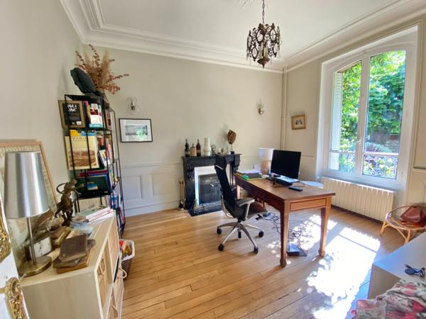 MANTES LA JOLIE (78) /accès A13-A14/ Maison Bourgeoise entièrement rénovée- Jardin 500 m² - Garage - Cave