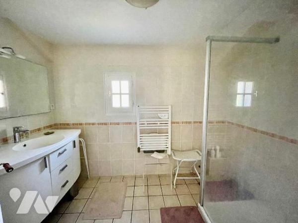 Longère à Vendre à Ploumilliau (22300) 
Dans un cadre verdoyant et reposant, a deux pas du bou...