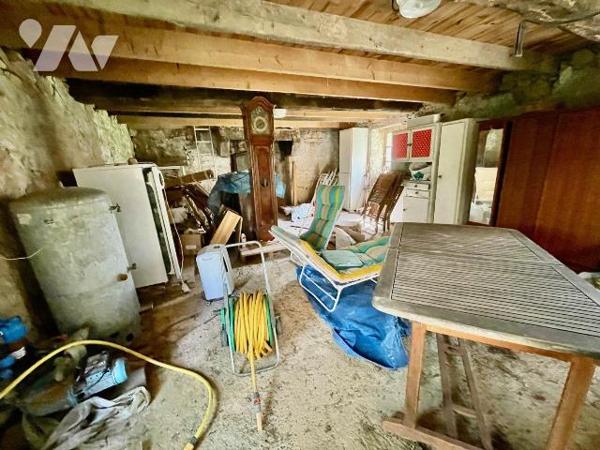 Longère à Vendre à Ploumilliau (22300) 
Dans un cadre verdoyant et reposant, a deux pas du bou...