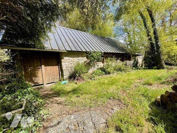 Longère à Vendre à Ploumilliau (22300) 
Dans un cadre verdoyant et reposant, a deux pas du bou...