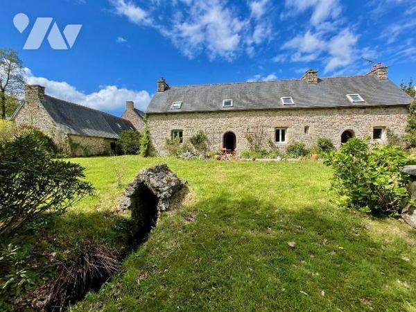 Longère à Vendre à Ploumilliau (22300) 
Dans un cadre verdoyant et reposant, a deux pas du bou...