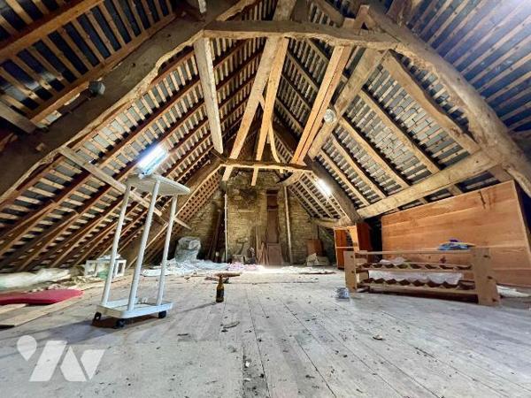 Longère à Vendre à Ploumilliau (22300) 
Dans un cadre verdoyant et reposant, a deux pas du bou...