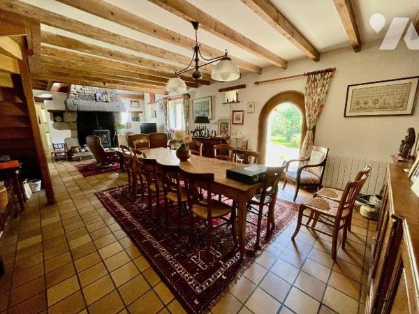 Longère à Vendre à Ploumilliau (22300) 
Dans un cadre verdoyant et reposant, a deux pas du bou...