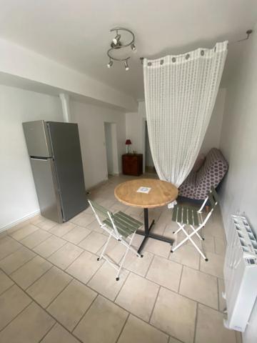 Appartement Veuzain Sur Loire studio meublé 22.69 m2