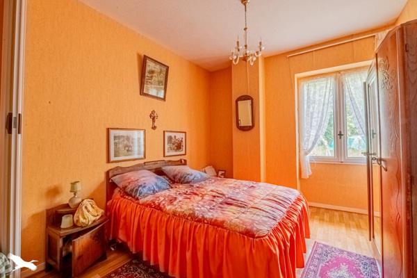 Maison à vendre 145 000 € Sainte-Croix-du-Mont 4 p 171 m² DPE G