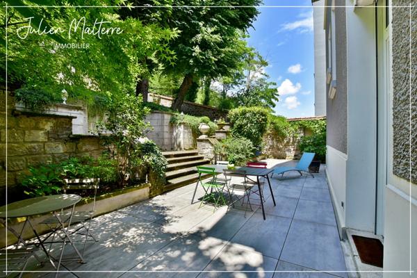 Maison bourgeoise 1920 de 210 m² habitables et ses dépendances, 6 chambres, au coeur de St-Etienne