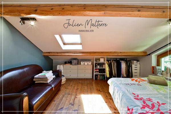 Maison bourgeoise 1920 de 210 m² habitables et ses dépendances, 6 chambres, au coeur de St-Etienne