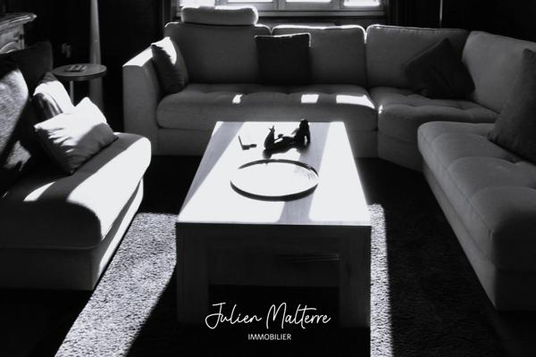 Maison bourgeoise 1920 de 210 m² habitables et ses dépendances, 6 chambres, au coeur de St-Etienne