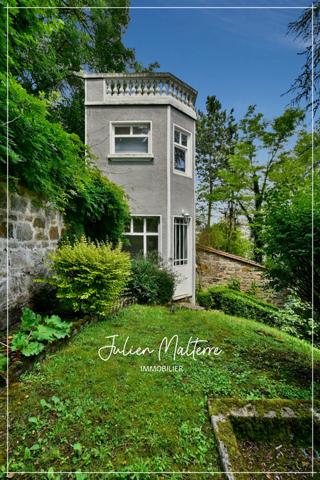 Maison bourgeoise 1920 de 210 m² habitables et ses dépendances, 6 chambres, au coeur de St-Etienne