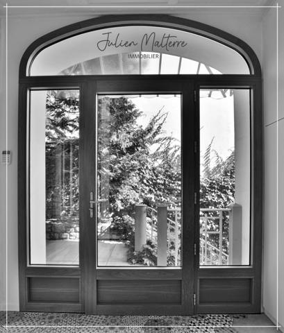 Maison bourgeoise 1920 de 210 m² habitables et ses dépendances, 6 chambres, au coeur de St-Etienne