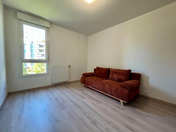 Appartement Annecy 3 pièce(s) 62.20 m2 - Meublé