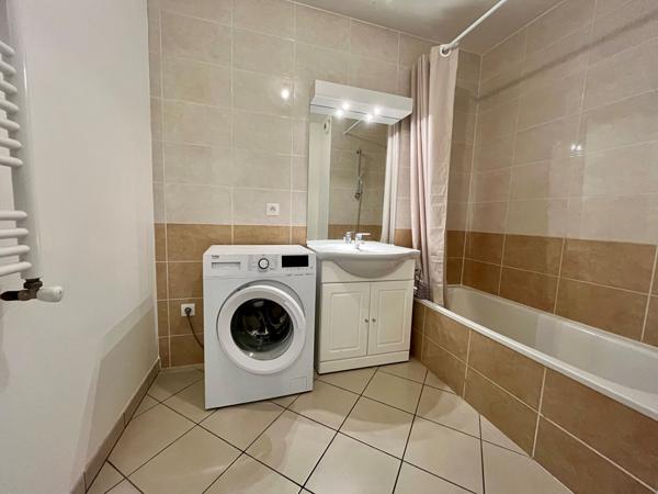 Appartement Annecy 3 pièce(s) 62.20 m2 - Meublé