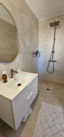 MAISON 259M2 HAB. AVEC PISCINE