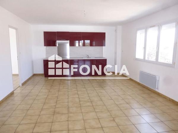 Location Appartement 4 pièces 83.83 m² - 117 RUE ROGER SALENGRO La Roche Sur Yon 85000