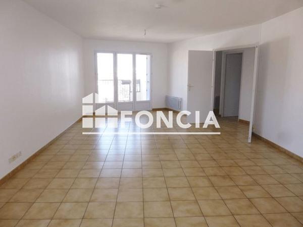 Location Appartement 4 pièces 83.83 m² - 117 RUE ROGER SALENGRO La Roche Sur Yon 85000