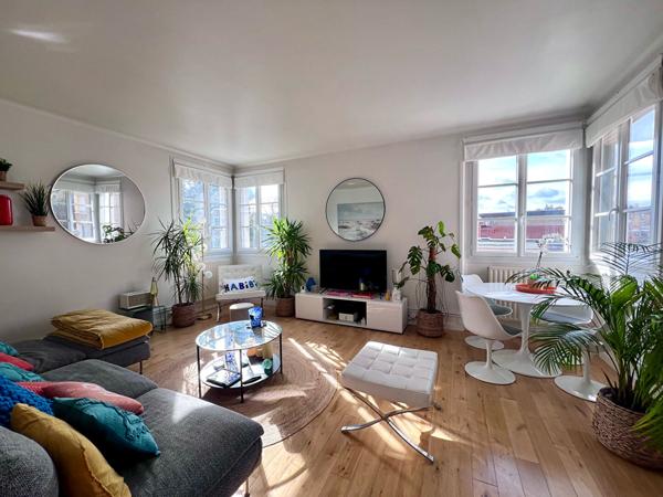 Appartement Suresnes 2 pièce(s) 52 m2