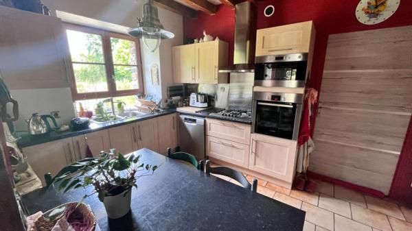 Propriété vue sur la Mayenne à St Jean sur Mayenne