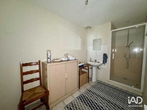 Murs commerciaux  à vendre 1 200 m² Vernantes