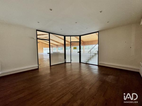 Murs commerciaux  à vendre 1 200 m² Vernantes