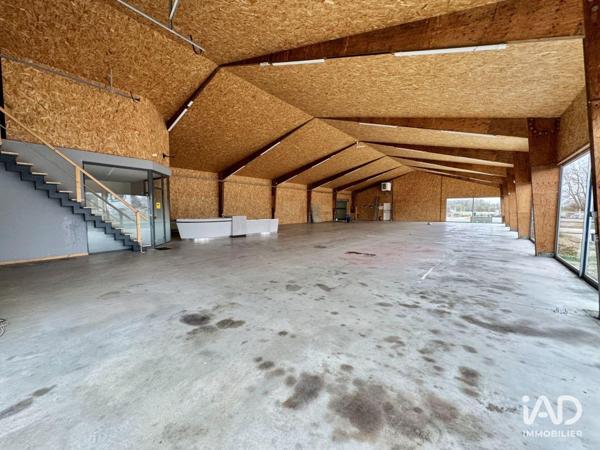 Murs commerciaux  à vendre 1 200 m² Vernantes