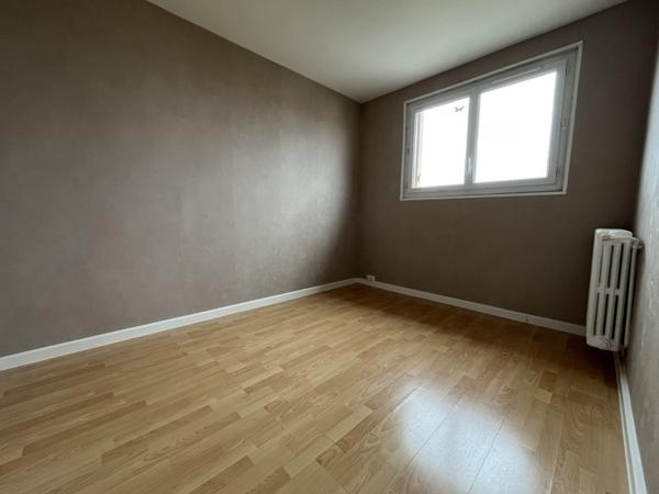 Appartement à vendre 149 500 € Les Clayes-sous-Bois 3 p 54 m² DPE F