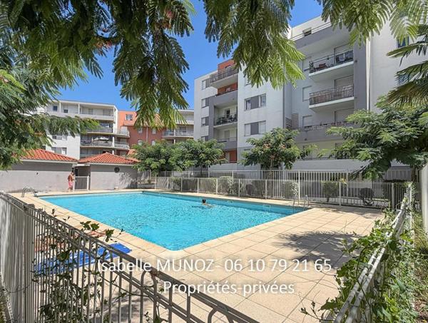Appartement F3 avec balcon et parking dans une résidence récente avec piscine