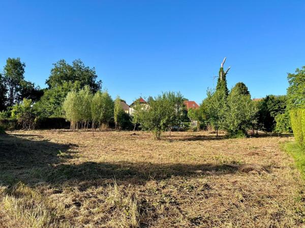 URGENT :Terrain à bâtir à Grozon – Calme, nature et proximité !