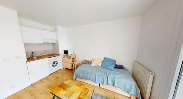 Studio meublé lumineux avec balcon LEVALLOIS